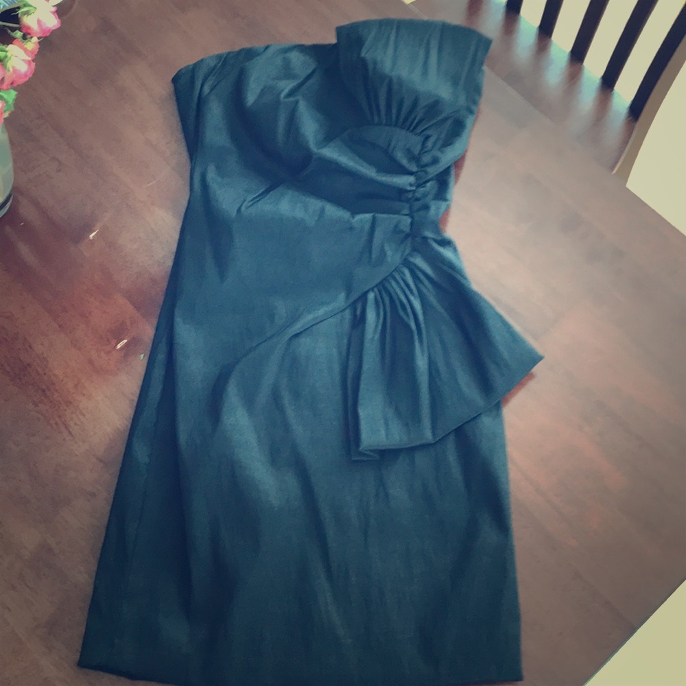 FOREVER 21 black strapless dress with oversized 🎀